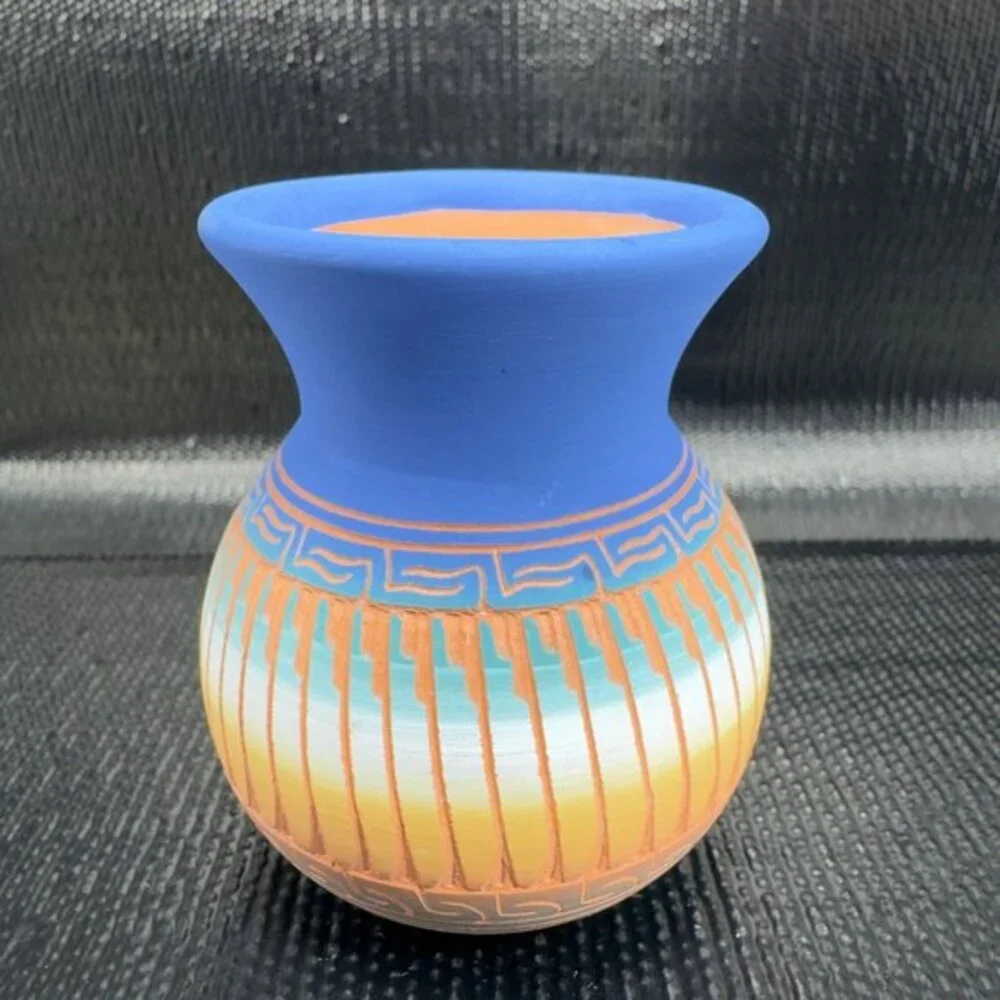 Native American Navajo Indian‎ Hand Etched Bud Vase Hand Made Artist Signed 2003